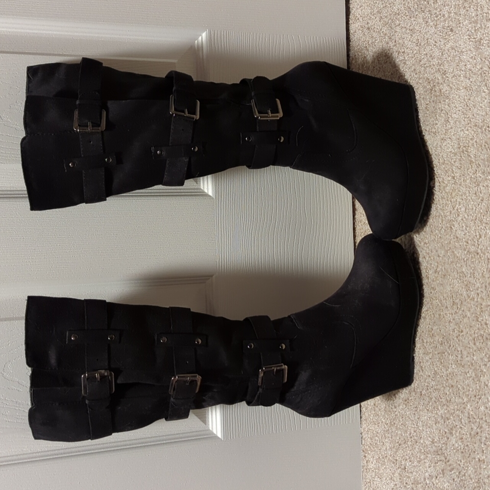 My Delicious Shoes, Boot wedge